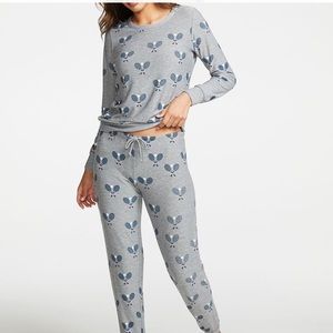 NWT CHASER tennis sweatshirt/pant set